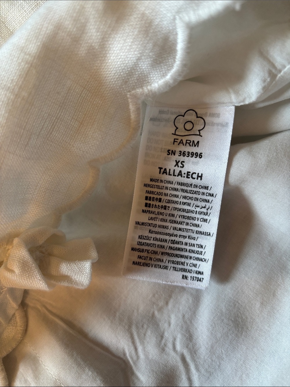 FARM Rio Roses Scallop Linen Crop Top – White – Size XS – NEW - Picture 5 of 13